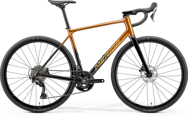 MERIDA SCULTURA ENDURANCE GR 700 XL VADMÉZ (FEKETE)-0